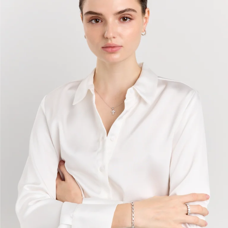 Cross necklace Maria 0.1 ct_3